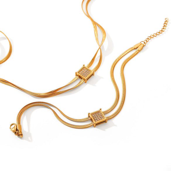 Women's Doublelayer Snake Bone Chain Necklace With Square Stainless Steel And Titanium Steel Pendant Geometric Pattern Electroplated