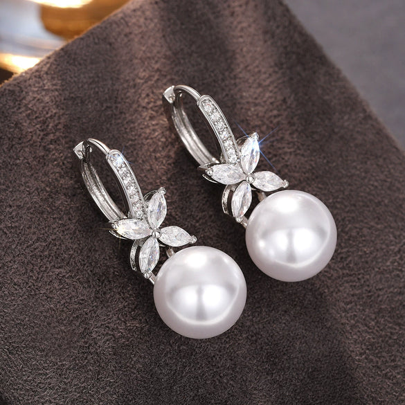 Women's Elegant Copper Imitation Pearl Flower Geometric Earrings