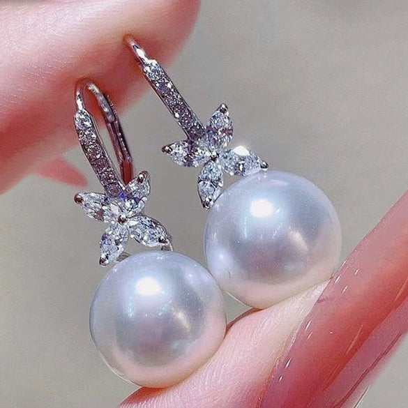 Women's Elegant Copper Imitation Pearl Flower Geometric Earrings