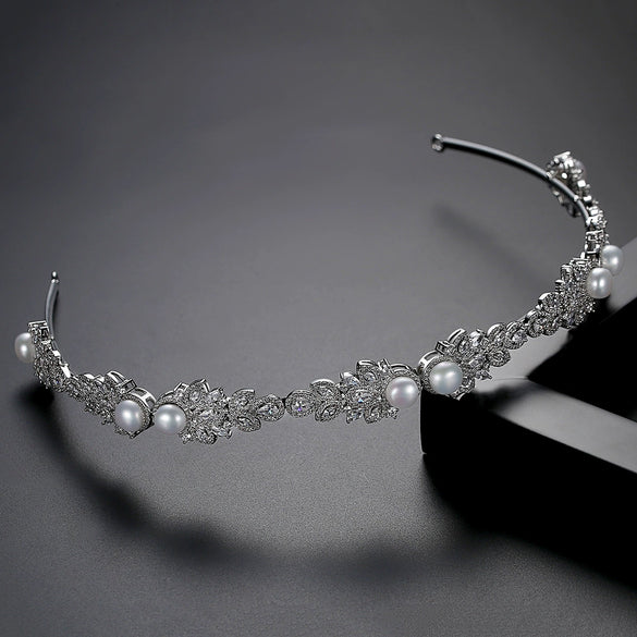 Women's Elegant Copper Zirconia Pearl Headband With Floral Detail Minimalist Bridal Hair Accessory