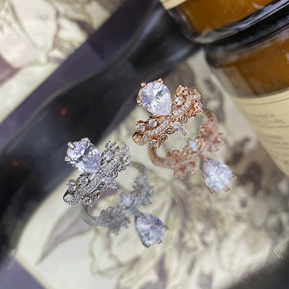 Women's Elegant Crown Ring In Sculpted Copper With Lace Inspired Design And Water Drop Shape Sparkling Exquisite Adjustable Fashion Jewelry