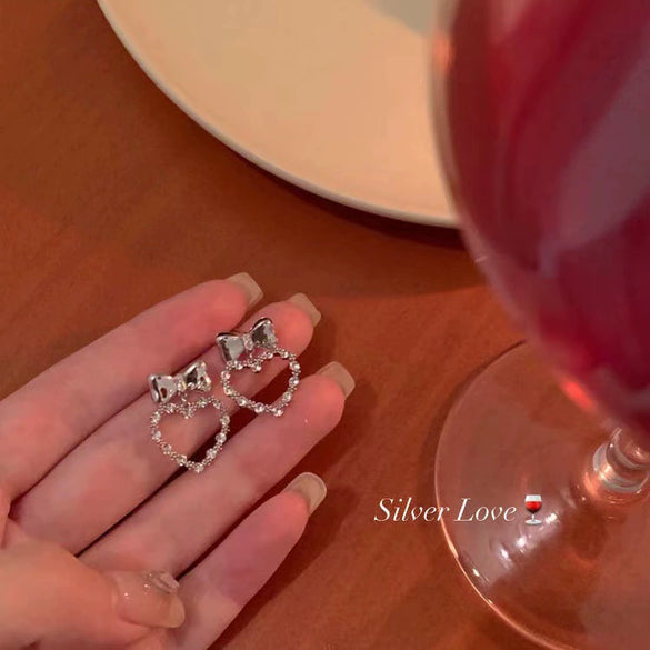 Women's Elegant Fashionable Ear Studs With Pearl Mango Shape Alloy Material Electroplating Treatment And Bow Pattern