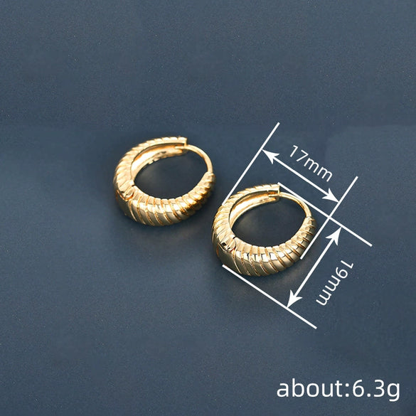 Women's Elegant Geometric Copper Ear Buckle Earrings With Electroplating