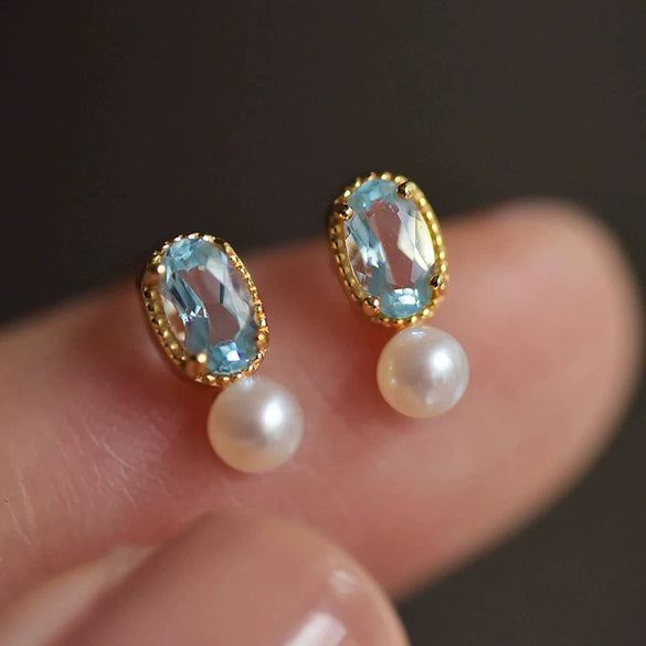 Women's Elegant Geometric Imitation Pearl Copper Electroplated Earrings