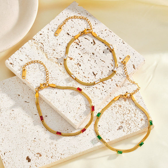 Women's Elegant Geometric Square Zirconia Stainless Steel Bracelet With 18K Gold Vacuum Plating