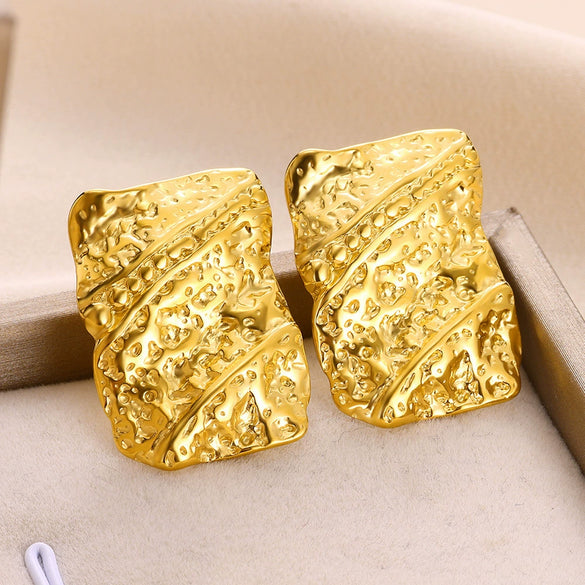 Women's Elegant Light Luxury Titanium Steel Earrings With Bow Pattern And 18K Gold Plated Electroplating Design