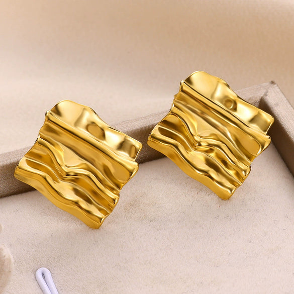 Women's Elegant Light Luxury Titanium Steel Earrings With Bow Pattern And 18K Gold Plated Electroplating Design