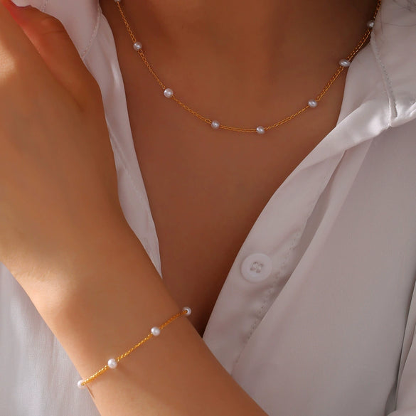 Women's Elegant Round Titanium Steel Electroplated Ochain Necklace Jewelry