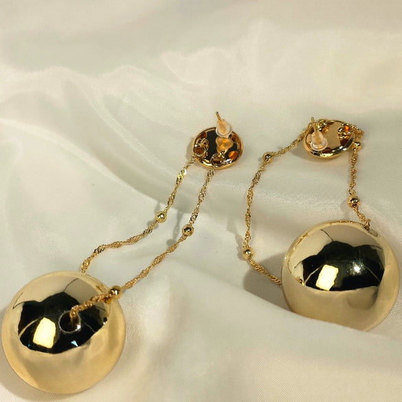 Women's Exaggerated Fashion Acrylic Metal Goldplated Handmade Geometric Earrings