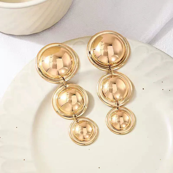 Women's Exaggerated Geometric Round Earrings Glossy Electroplated Iron Simple Long Light Luxury Fashion Jewelry
