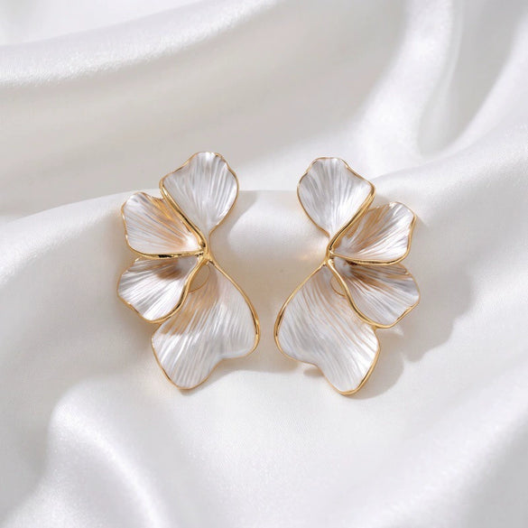 Women's Exaggerated Irregular Leaf Flower Earrings With Dimensional Layered Alloy Design And Electroplated Finish