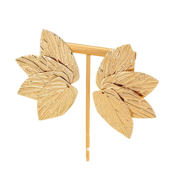 Women’s Exaggerated Leaf Drop Earrings In Alloy With Electroplated Finish And Botanical Statement Design