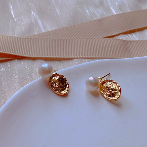 Women's Exotic 925 Silver Needle Natural Freshwater Pearl Alien Shape Earrings