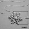 Women's Exquisite Zircon Flower Pendant Necklace With Copper Ochain Holiday Gift Jewelry