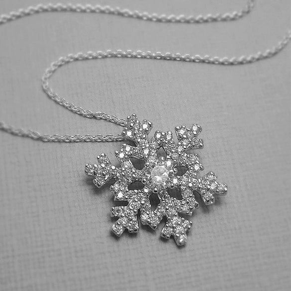 Women's Exquisite Zircon Flower Pendant Necklace With Copper Ochain Holiday Gift Jewelry