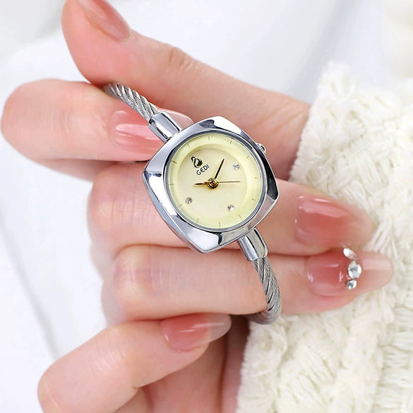 Women's Fashion Alloy Metal Braided Rope Bracelet Simple Quartz Watch With Round Dial