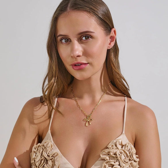 Women's Fashion Bow Pendant Necklace Electroplated Copper Clavicle Chain With Geometric Design Casual Versatile Jewelry