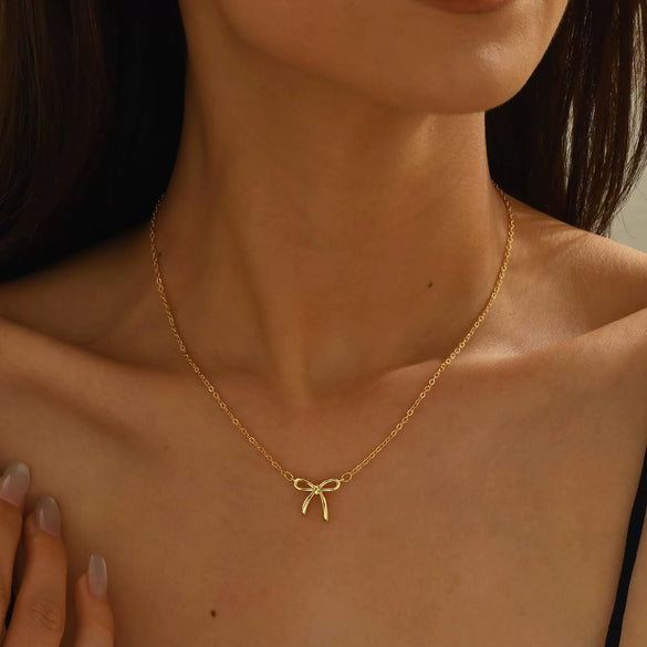 Women's Fashion Bow Pendant Necklace With Copper Chain Simple Electroplated Clavicle Necklace Exquisite Minimalist Jewelry