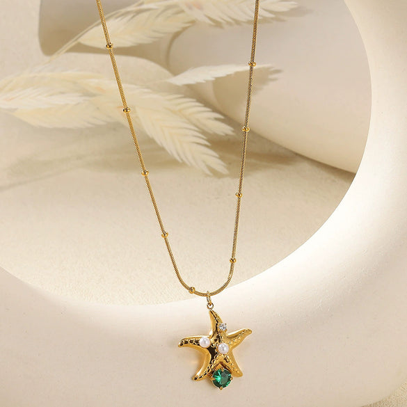 Women's Fashion Elegant Necklace Fivepointed Star Zircon Pearl Clavicle Chain Titanium Steel Stainless Steel Electroplated Flower Style