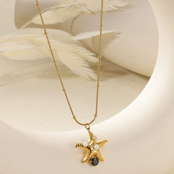 Women's Fashion Elegant Necklace Fivepointed Star Zircon Pearl Clavicle Chain Titanium Steel Stainless Steel Electroplated Flower Style