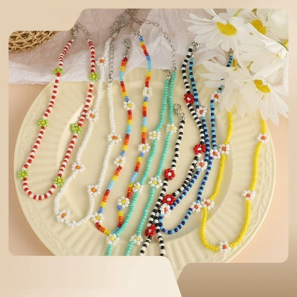 Women's Fashion Exquisite Beaded Necklace With Glass Glazed Beads And Artificial Crystal Pendant In Flower Shape Seiko Processed