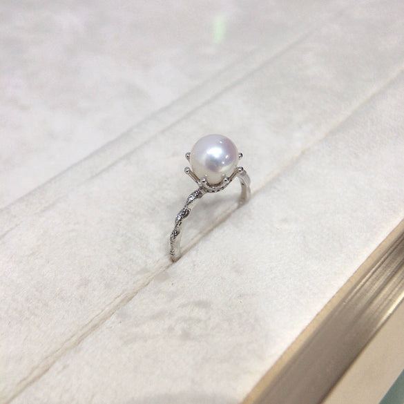 Women's Fashion Freshwater Pearl Ring In S925 Sterling Silver Round Shape