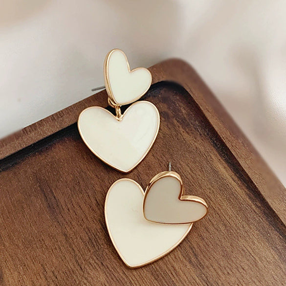 Women's Fashion Geometric Heart Shaped Pendant Earrings Alloy With Silver Needle Electroplated Love Earrings