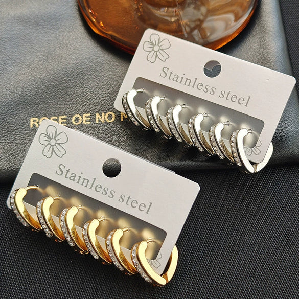 Women's Fashion Geometric Heart Titanium Steel Diamond Stud Earrings With Electroplating