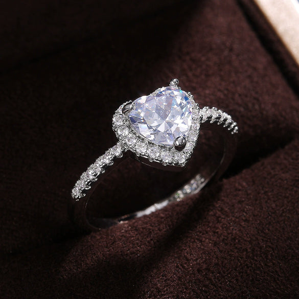 Women's Fashion Jewelry Heartshaped Copper Silver Plated Zircon Diamondencrusted Ring