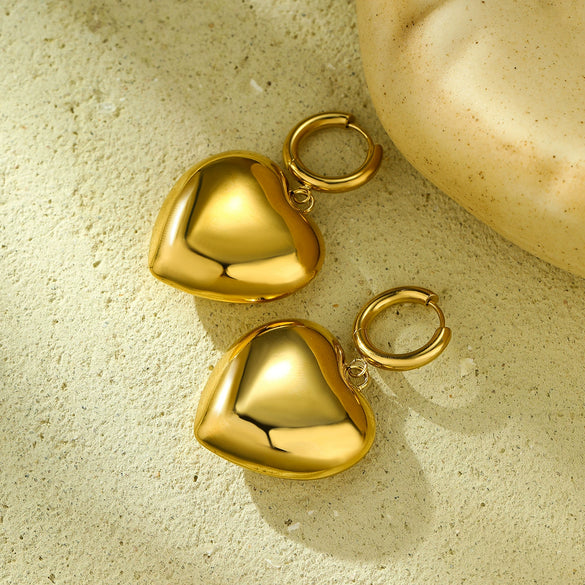Women's Fashion Light Luxury Simple Allmatch Titanium Steel Heart Shape Electroplated Earrings