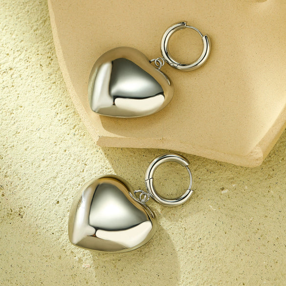 Women's Fashion Light Luxury Simple Allmatch Titanium Steel Heart Shape Electroplated Earrings