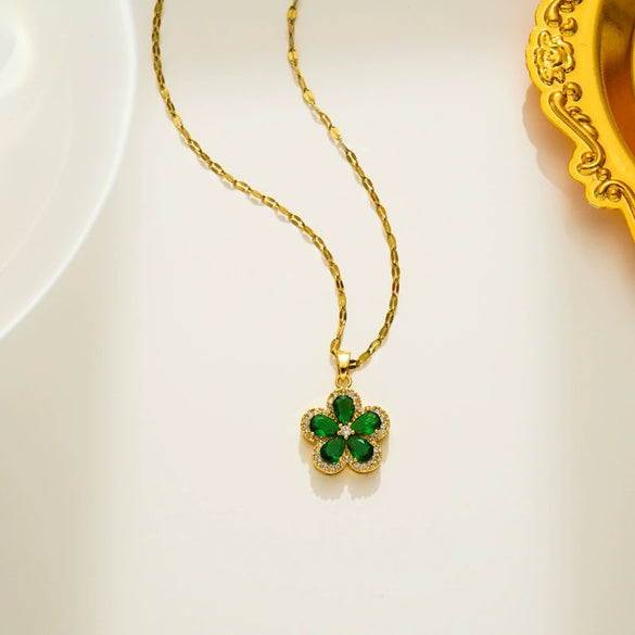 Women's Fashion Light Luxury Titanium Steel Clavicle Chain Necklace With Geometric Flower Niche Design And Zircon