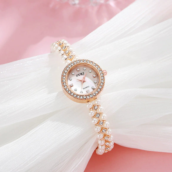 Women's Fashion Metal Alloy Stainless Steel Pearl Chain Round Dial Fritillary Pattern Watch