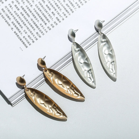 Women’s Fashion Metal Geometric Marquiseshaped Statement Stud Earrings With Exaggerated Modern Design