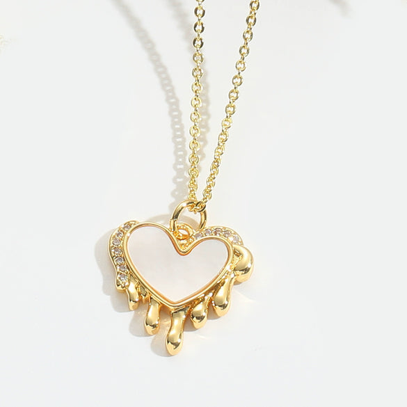 Women's Fashion Niche Heartshaped Motherofpearl Pendant Necklace Copper Electroplating Mixed Gemstone Setting O Word Chain