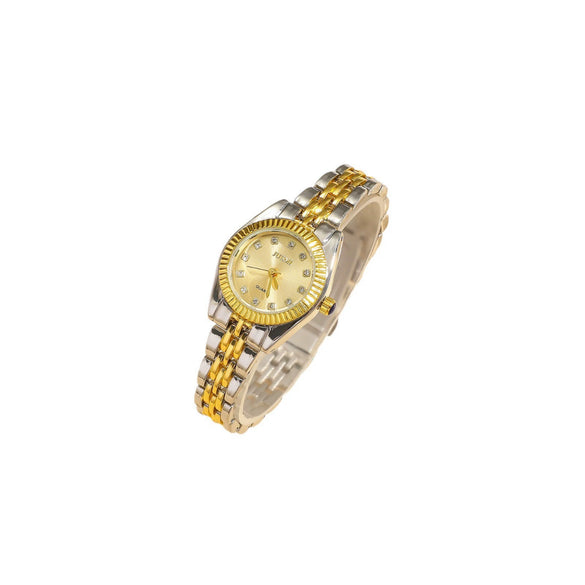 Women's Fashion Quartz Watch With Alloy Case And Strap Round Dial And Star Roman Face Design