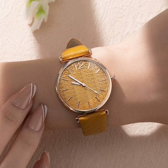 Women's Fashion Quartz Watch With Alloy Case Imitation Leather Strap And Round Dial