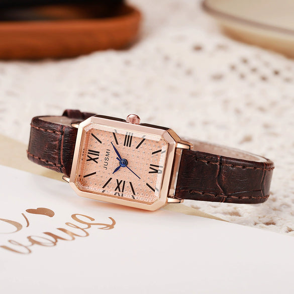 Women's Fashion Quartz Watch With Alloy Strap And Case Round Dial