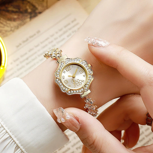 Women's Fashion Quartz Watch With Rhinestones Round Dial Alloy Strap And Case Free Adjustment