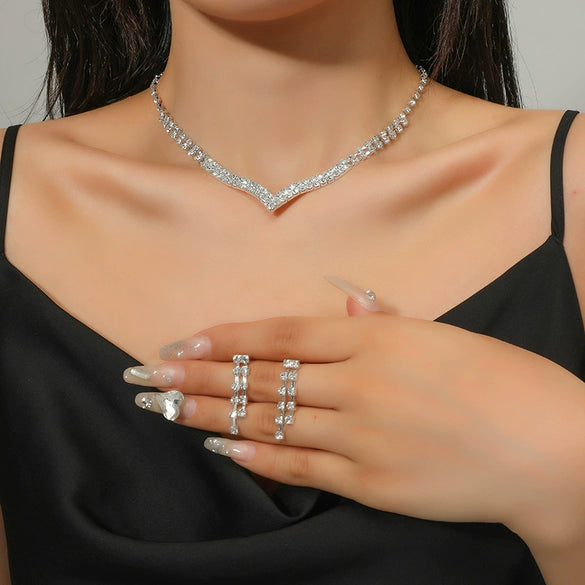 Women's Fashion Rhinestone Tassel Jewelry Set Simple Elegant Geometric Necklace And Earrings With Water Wave Chain