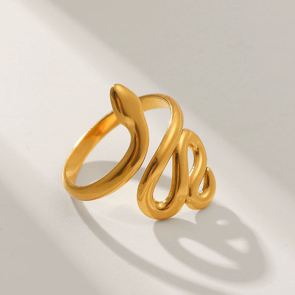 Women's Fashion Temperament Stainless Steel Snakeshaped Ring With Geometric And Animal Patterns Electroplated