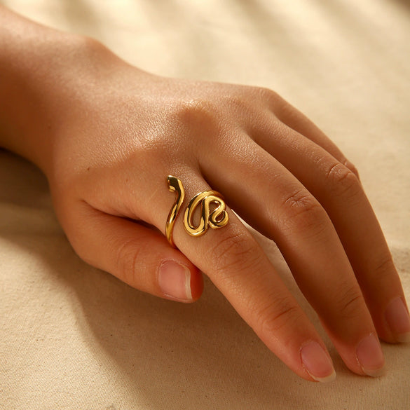 Women's Fashion Temperament Stainless Steel Snakeshaped Ring With Geometric And Animal Patterns Electroplated