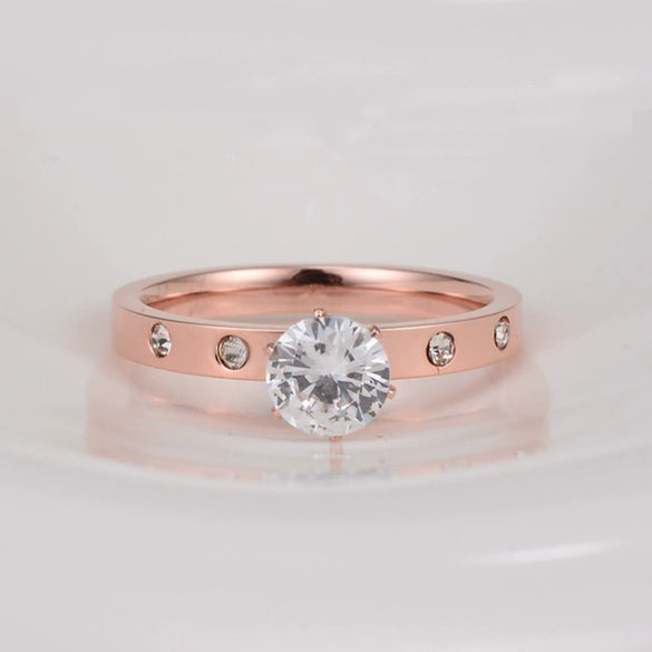Women's Fashion Titanium Steel Rose Gold Geometric Ring With Zircon Inlay And Electroplated Finish