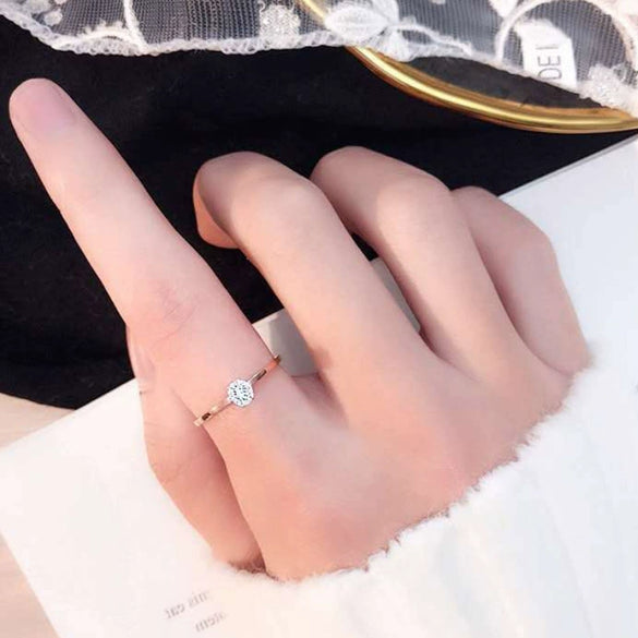 Women's Fashion Titanium Steel Rose Gold Geometric Six Claw Solitaire Ring Simple Electroplated Stainless Steel Open Finger Ring