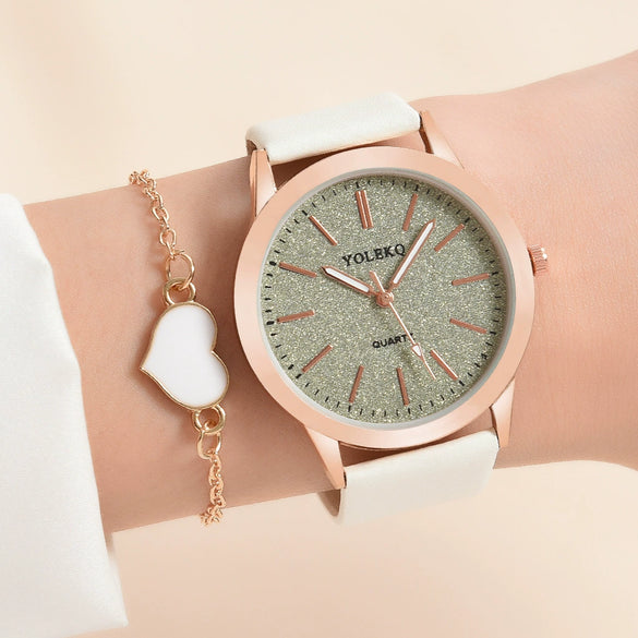 Women's Fashionable Alloy And Textile Glass Quartz Round Dial Watch
