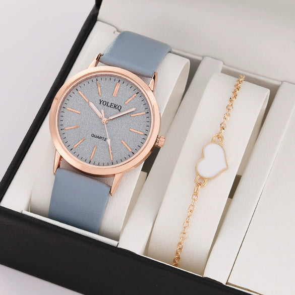 Women's Fashionable Alloy And Textile Glass Quartz Round Dial Watch