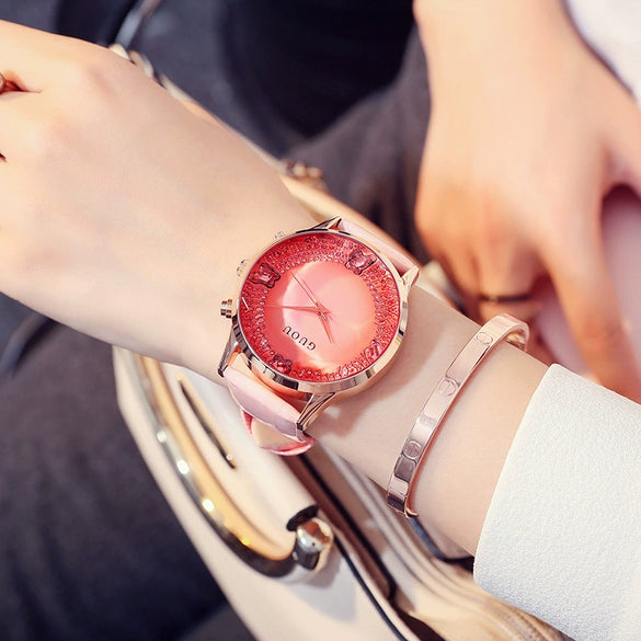 Women's Fashionable Alloy Quartz Watch With Belt Strap And Mineral Strengthened Glass Mirror