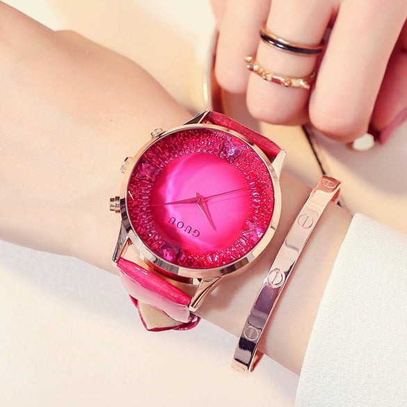 Women's Fashionable Alloy Quartz Watch With Belt Strap And Mineral Strengthened Glass Mirror