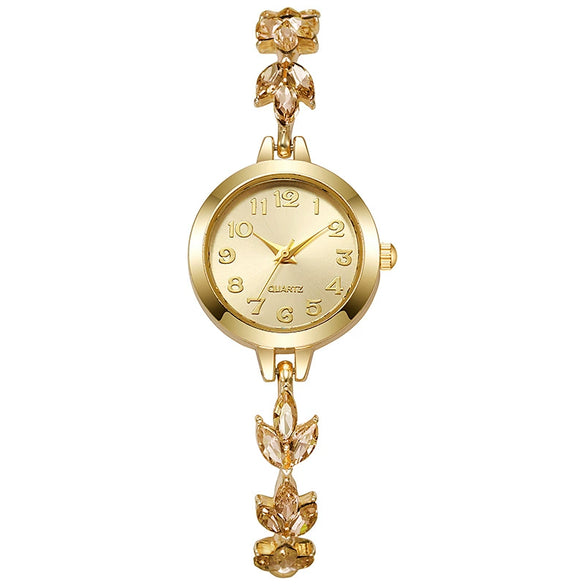 Women's Fashionable Alloy Round Dial Clover Bracelet Watch
