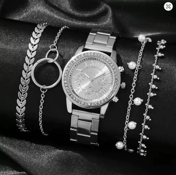 Women's Fashionable Alloy Watches With Round Dial And Stainless Steel Buckle